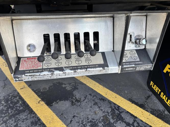 FORD F650 XLT SD