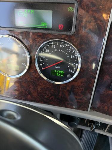 KENWORTH T270