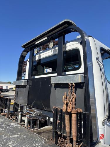 FREIGHTLINER BUSINESS CLASS M2 106