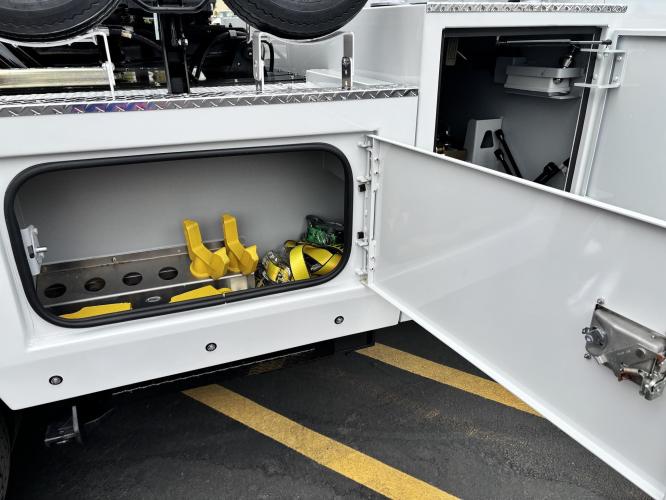 CHEVROLET SILVERADO 5500HD
