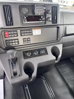 FREIGHTLINER BUSINESS CLASS M2 106 PLUS