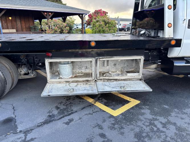 FORD F650 XLT SD