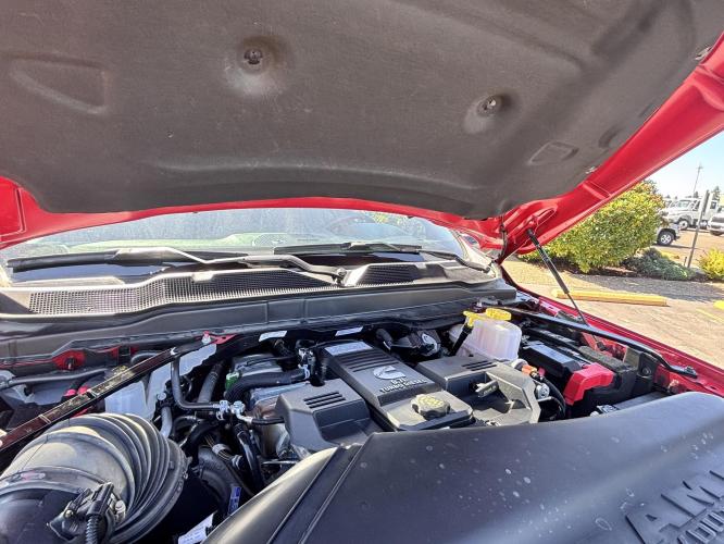 RAM 5500 SLT