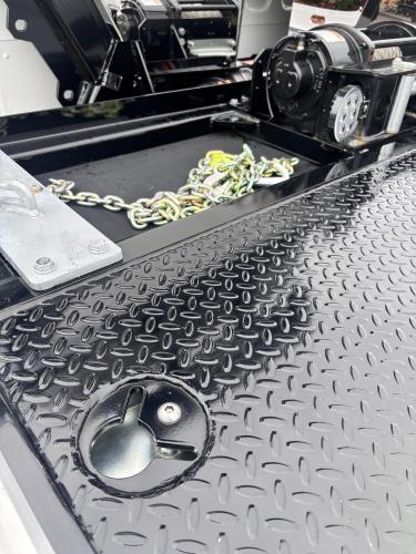 FREIGHTLINER BUSINESS CLASS M2 106 PLUS