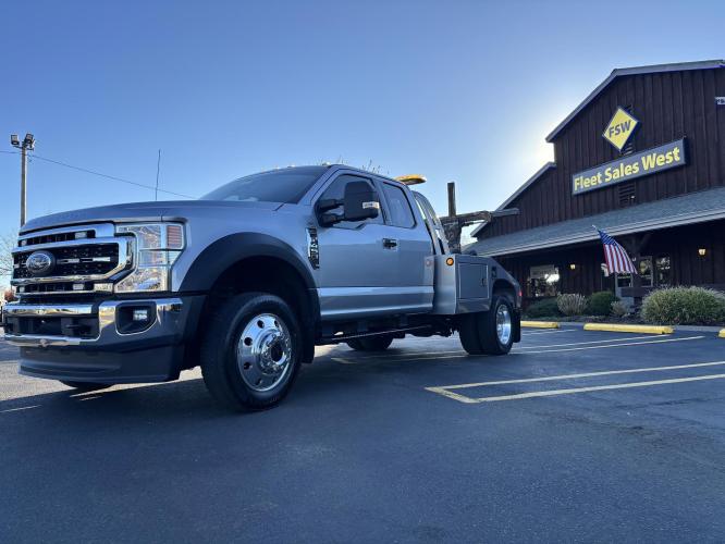 FORD F450 LARIAT