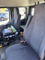 FREIGHTLINER BUSINESS CLASS M2 106 PLUS