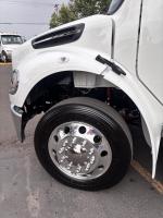 FREIGHTLINER BUSINESS CLASS M2 106 PLUS