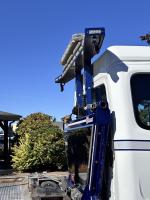 FREIGHTLINER BUSINESS CLASS M2 106