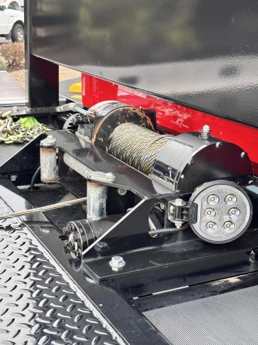 FREIGHTLINER BUSINESS CLASS M2 106 PLUS