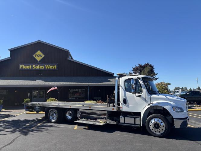 FREIGHTLINER BUSINESS CLASS M2 106