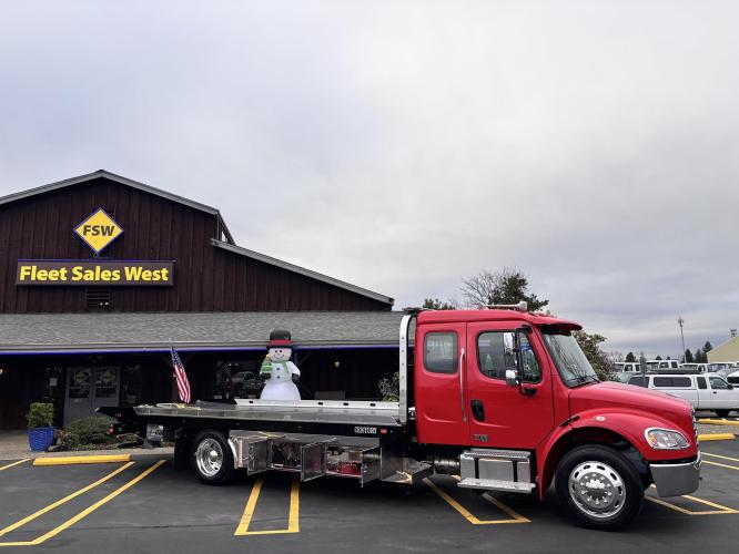 FREIGHTLINER BUSINESS CLASS M2 106 PLUS