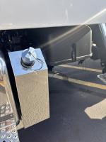 FREIGHTLINER BUSINESS CLASS M2 106 PLUS