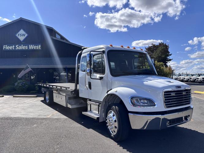 FREIGHTLINER BUSINESS CLASS M2 106