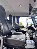 FREIGHTLINER BUSINESS CLASS M2 106 PLUS