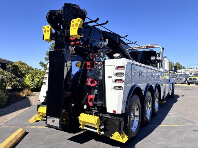 KENWORTH T880