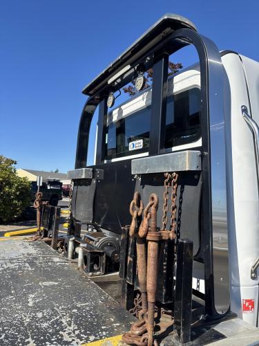 FREIGHTLINER BUSINESS CLASS M2 106