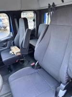 FREIGHTLINER BUSINESS CLASS M2 106 PLUS