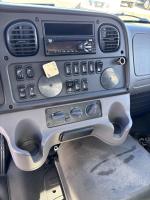 FREIGHTLINER BUSINESS CLASS M2 106