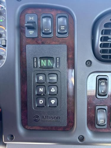 FREIGHTLINER BUSINESS CLASS M2 106