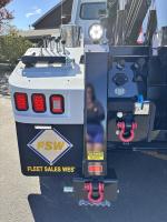 FREIGHTLINER BUSINESS CLASS M2 106 PLUS