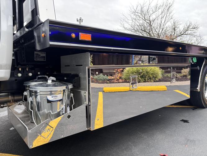 CHEVROLET SILVERADO 5500HD