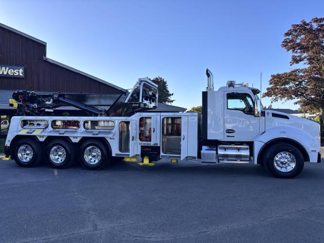 KENWORTH T880