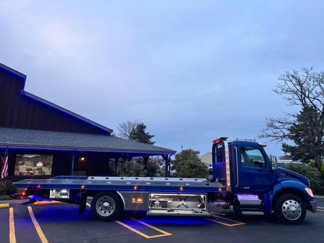 PETERBILT 536