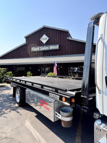 FREIGHTLINER BUSINESS CLASS M2 106