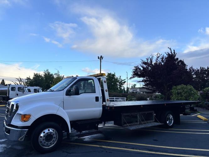 FORD F650 XLT SD