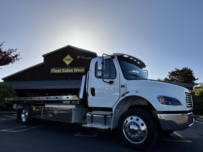 FREIGHTLINER BUSINESS CLASS M2 106