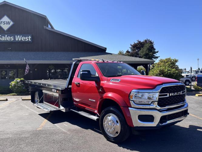 RAM 5500 SLT