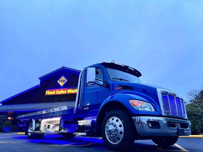 PETERBILT 536