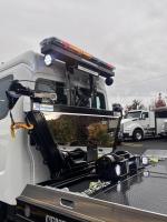 FREIGHTLINER BUSINESS CLASS M2 106 PLUS