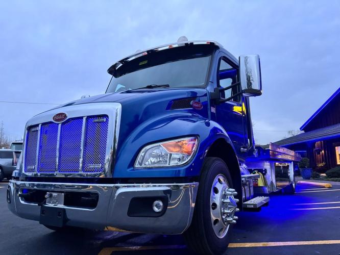 PETERBILT 536