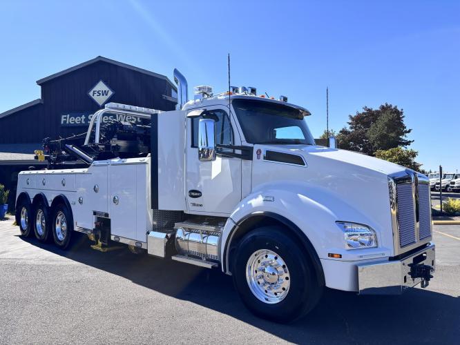 KENWORTH T880