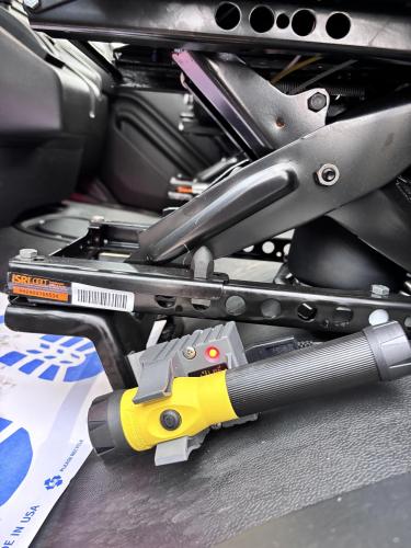 FREIGHTLINER BUSINESS CLASS M2 106 PLUS