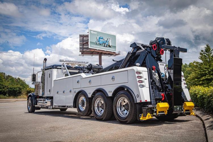 PETERBILT 589