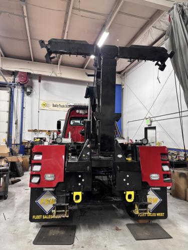 FREIGHTLINER BUSINESS CLASS M2 106