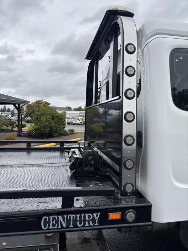 FREIGHTLINER BUSINESS CLASS M2 106
