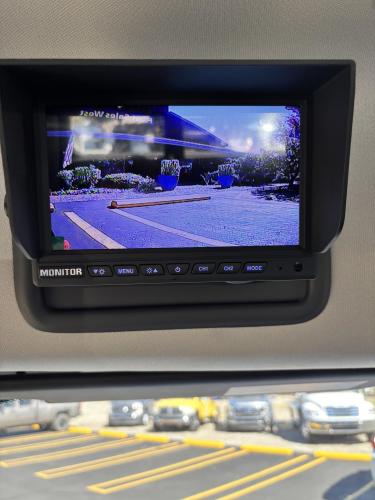 FREIGHTLINER BUSINESS CLASS M2 106 PLUS