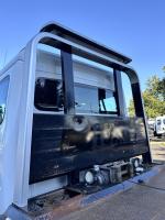 FREIGHTLINER BUSINESS CLASS M2 106