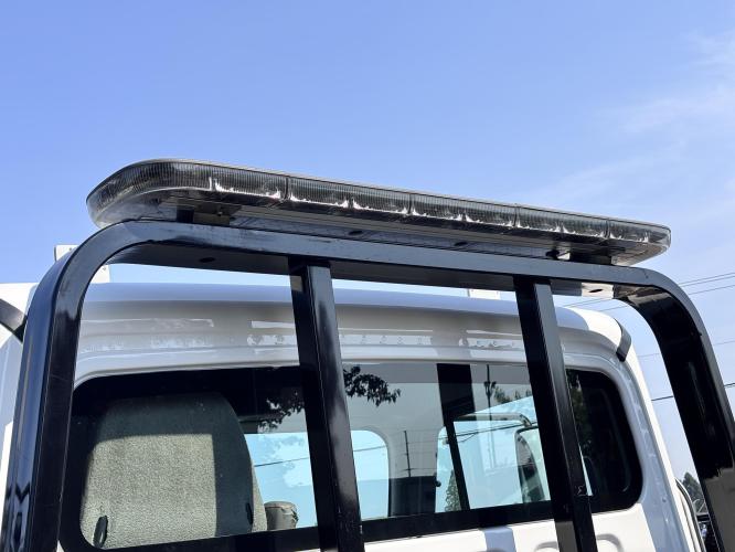 FREIGHTLINER BUSINESS CLASS M2 106