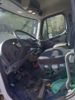 FREIGHTLINER BUSINESS CLASS M2 106