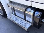 FREIGHTLINER BUSINESS CLASS M2 106