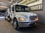 FREIGHTLINER BUSINESS CLASS M2 106 PLUS