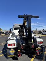 FREIGHTLINER BUSINESS CLASS M2 106 PLUS