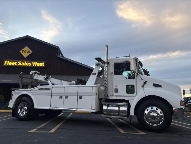 KENWORTH T300
