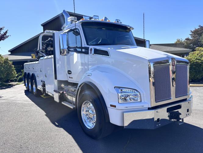 KENWORTH T880