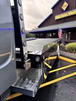 FREIGHTLINER BUSINESS CLASS M2 106 PLUS