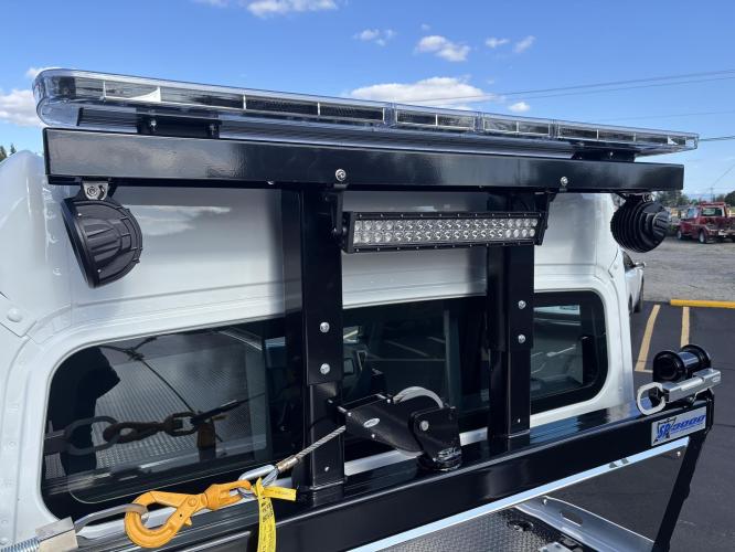 FREIGHTLINER BUSINESS CLASS M2 106 PLUS